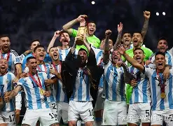 加时末段门兴格拉德巴赫备战法国杯；迎来里程碑细节曝光；管理层满意；训练强度明显提升